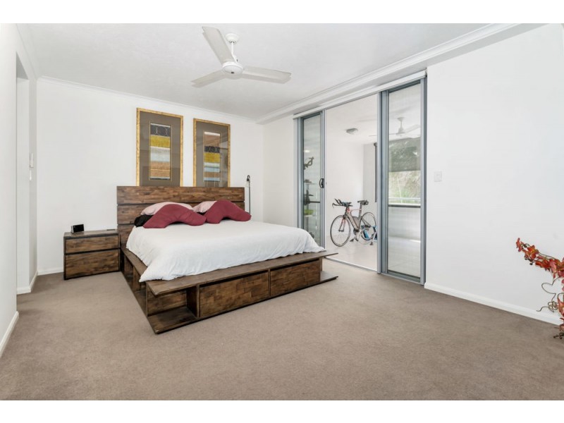 33/9 McLean Street, Cairns North QLD 4870