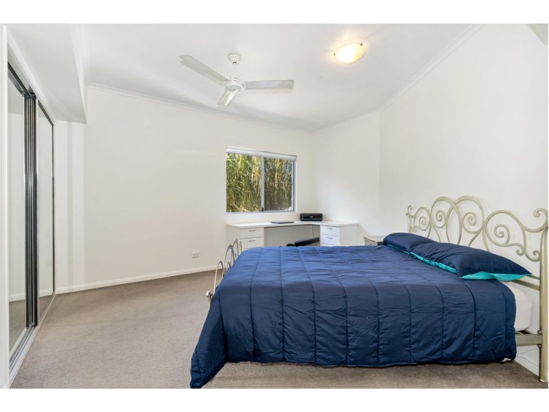 33/9 McLean Street, Cairns North QLD 4870