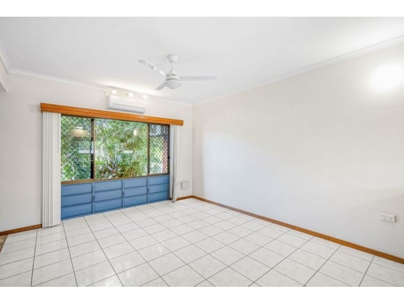 2/14 Jensen Street, Manoora QLD 4870