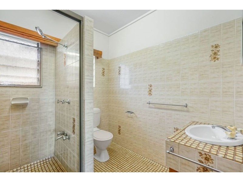 2/14 Jensen Street, Manoora QLD 4870