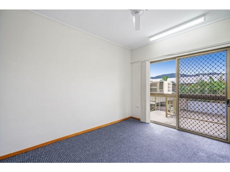 2/14 Jensen Street, Manoora QLD 4870