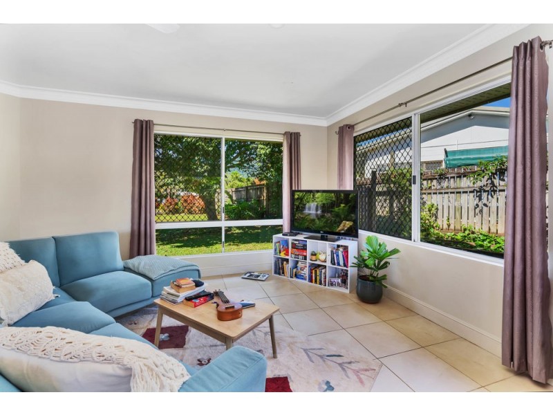 36 Cyperus Drive, Redlynch QLD 4870