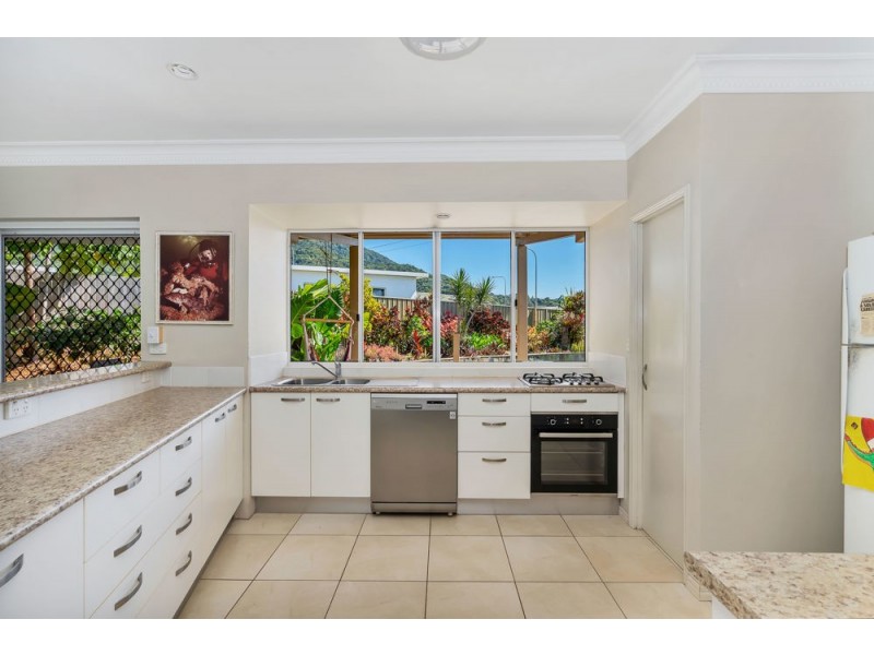 36 Cyperus Drive, Redlynch QLD 4870