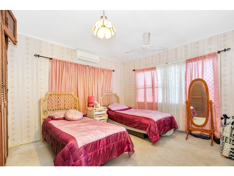 66 Macilwraith Street, Manoora QLD 4870