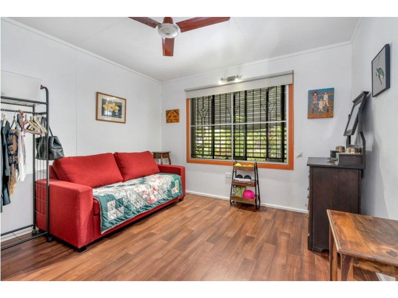 6 Crowley Close, Whitfield QLD 4870