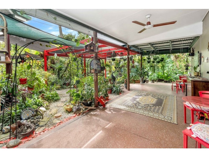 6 Crowley Close, Whitfield QLD 4870