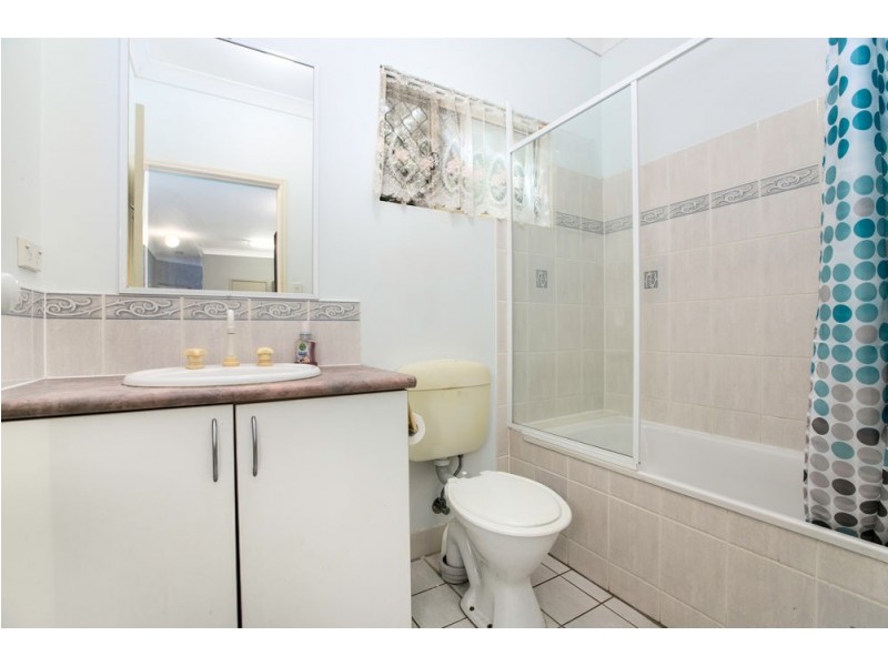 2 Bowen Street, Mount Sheridan QLD 4868