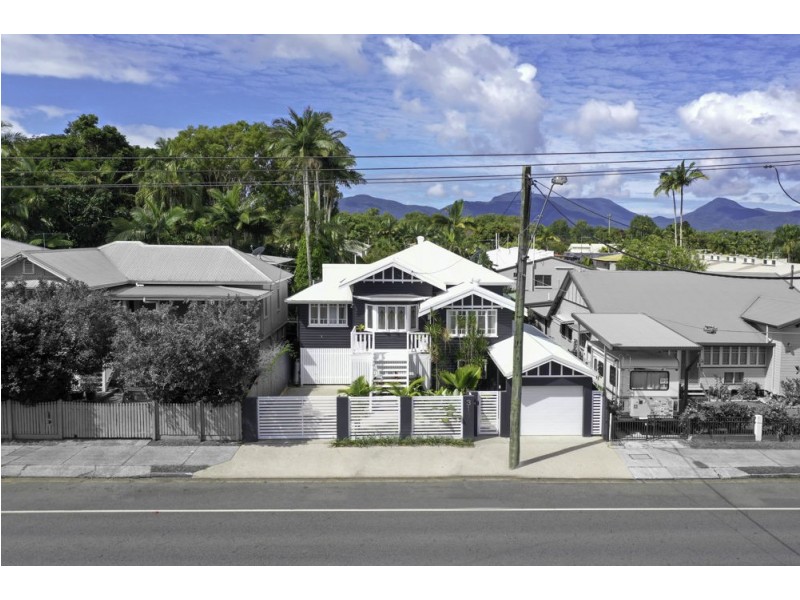 316 Pease Street, Edge Hill QLD 4870