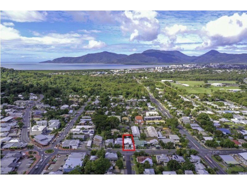 316 Pease Street, Edge Hill QLD 4870