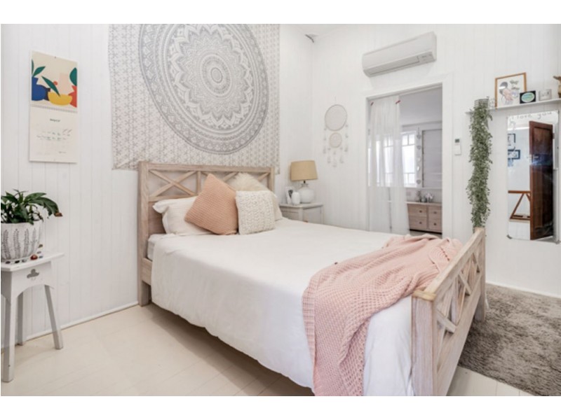 316 Pease Street, Edge Hill QLD 4870