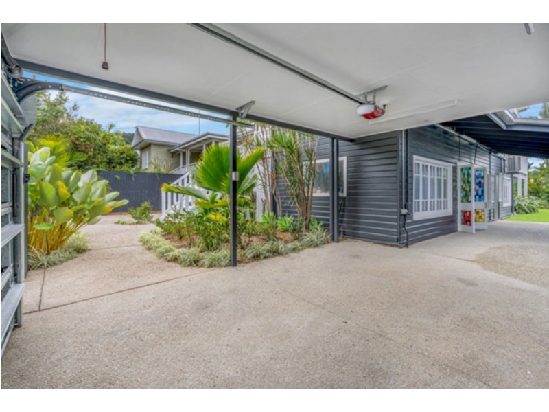 316 Pease Street, Edge Hill QLD 4870