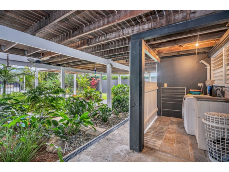 316 Pease Street, Edge Hill QLD 4870