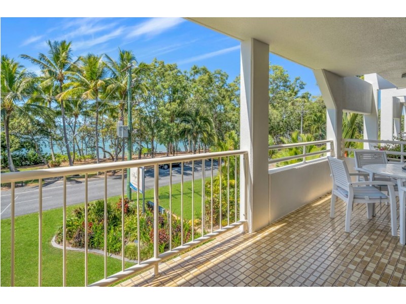 10/119 Arlington Esplanade, Clifton Beach QLD 4879