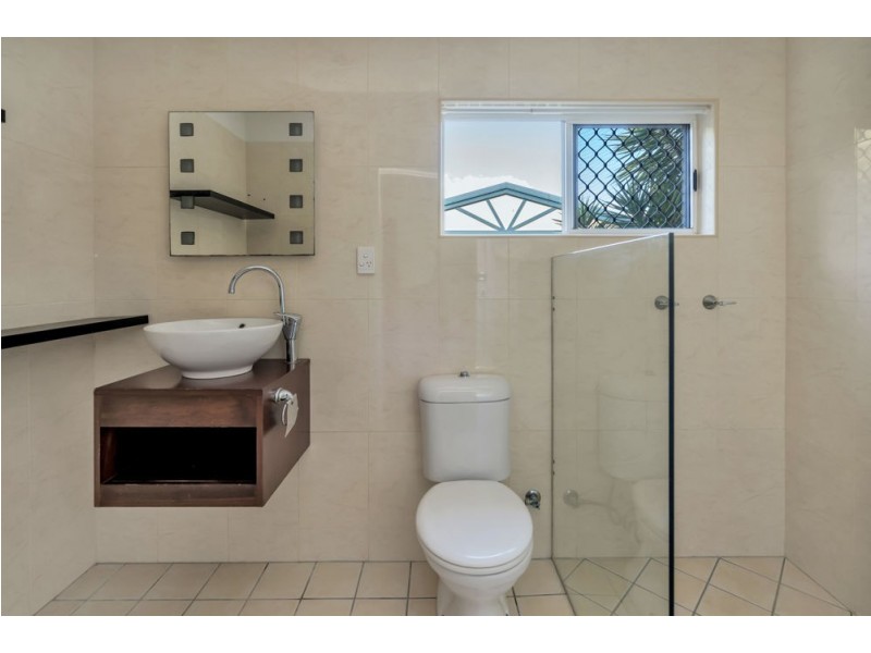 7 Robin Close, Bayview Heights QLD 4868