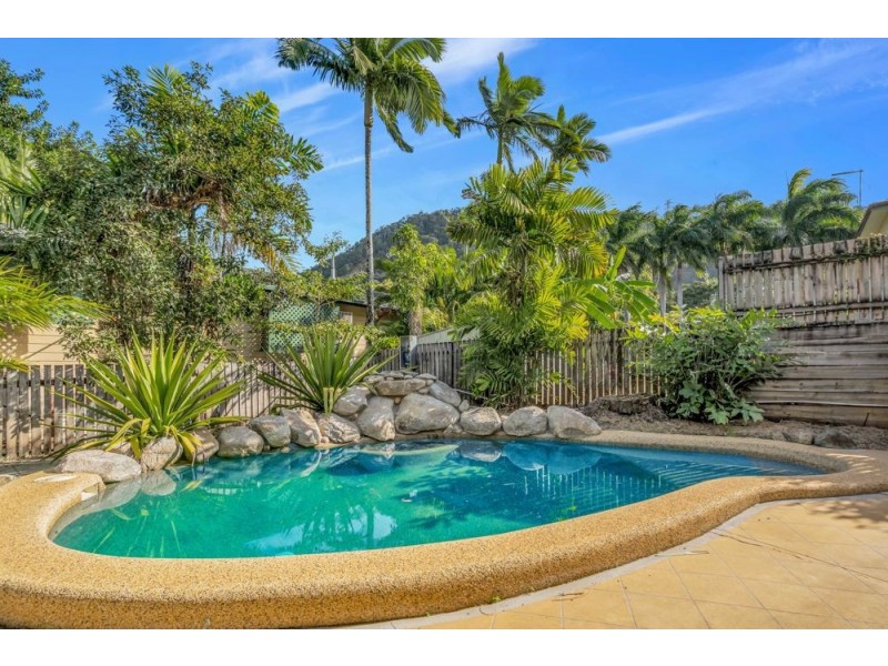 7 Robin Close, Bayview Heights QLD 4868
