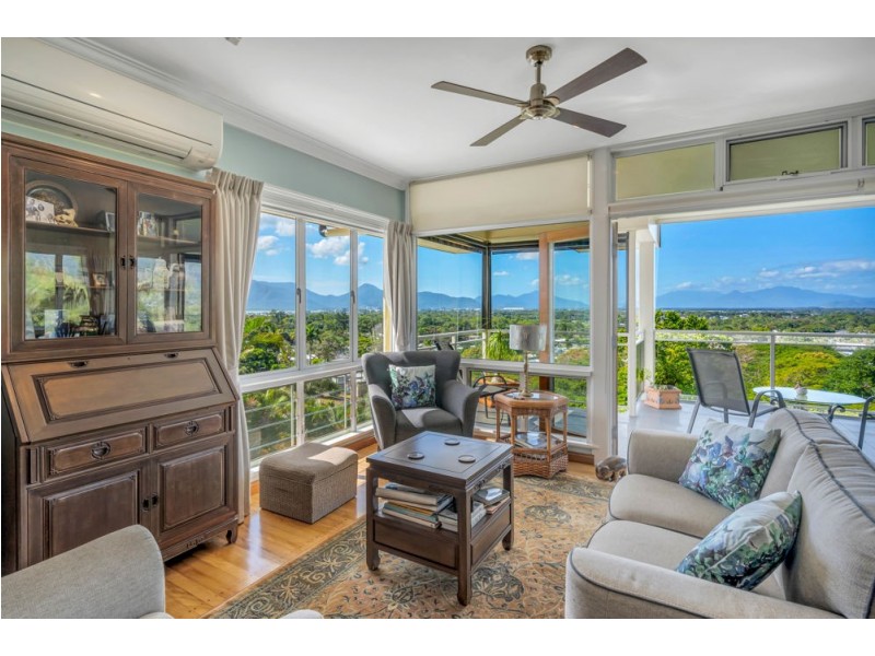 13 Bellevue Crescent, Edge Hill QLD 4870