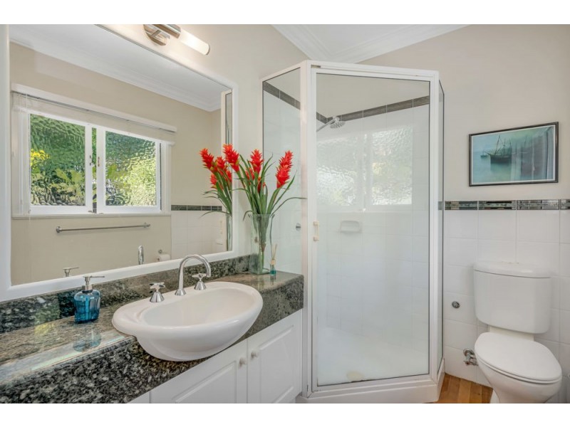 13 Bellevue Crescent, Edge Hill QLD 4870