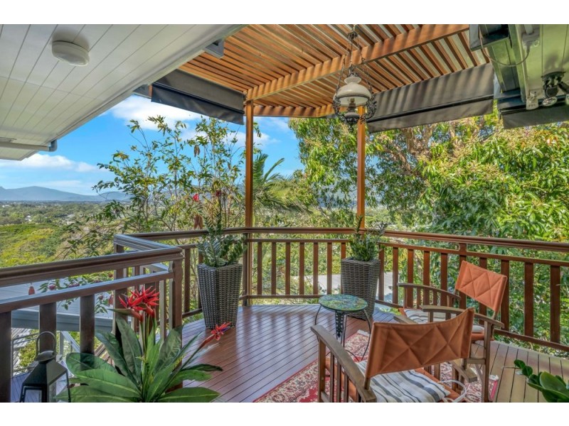 13 Bellevue Crescent, Edge Hill QLD 4870