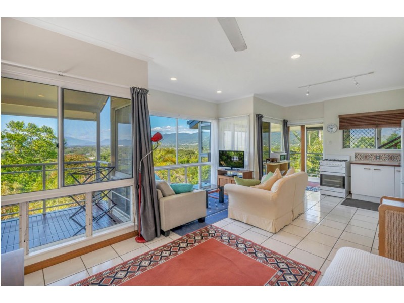 13 Bellevue Crescent, Edge Hill QLD 4870