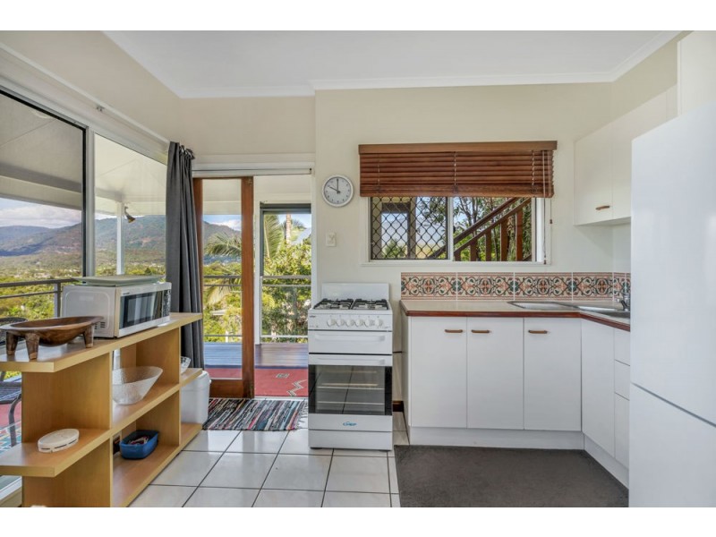 13 Bellevue Crescent, Edge Hill QLD 4870