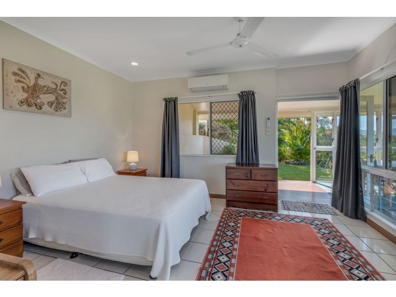 13 Bellevue Crescent, Edge Hill QLD 4870