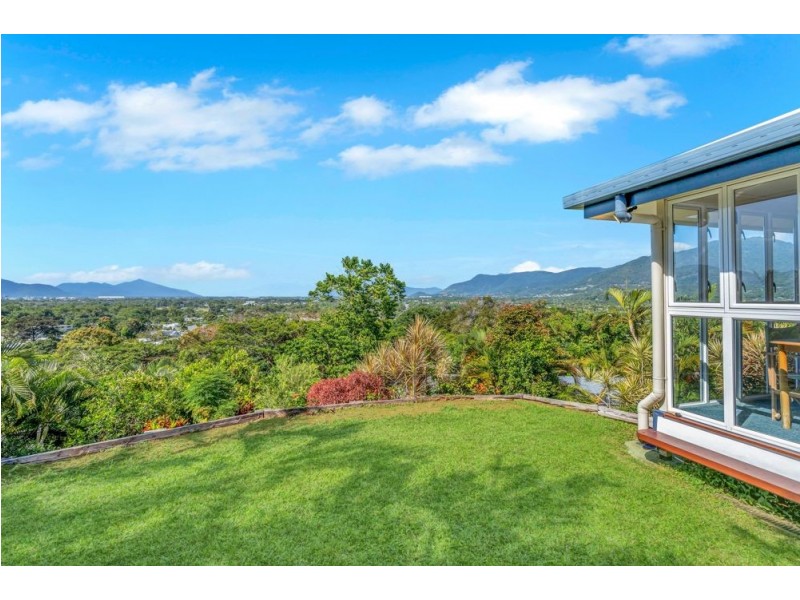 13 Bellevue Crescent, Edge Hill QLD 4870