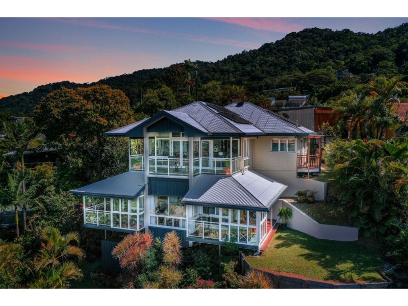 13 Bellevue Crescent, Edge Hill QLD 4870