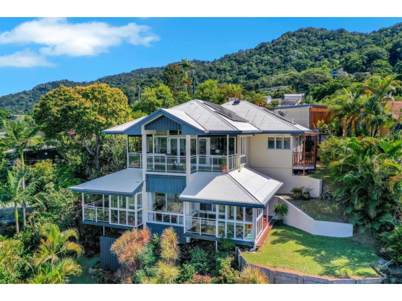 13 Bellevue Crescent, Edge Hill QLD 4870