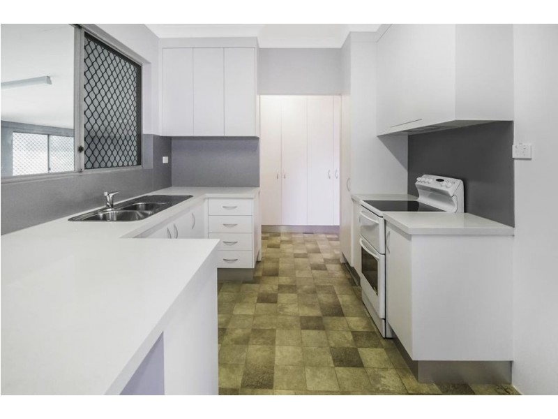15 Calder Street, Edge Hill QLD 4870