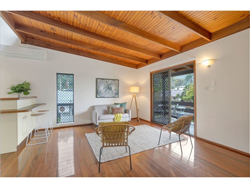 5 Iona Close, Edge Hill QLD 4870