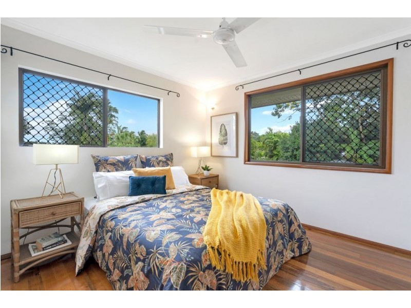 5 Iona Close, Edge Hill QLD 4870