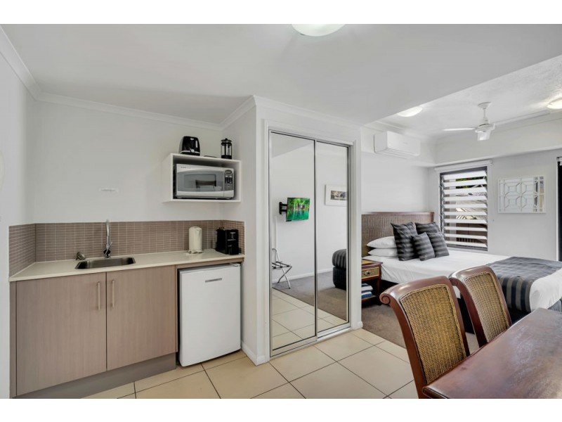 107/2 Oliva Street, Palm Cove QLD 4879