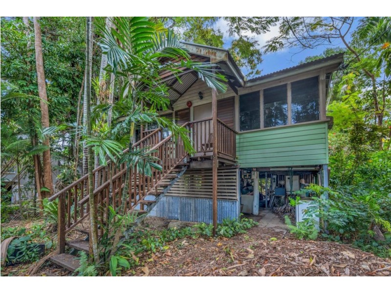 7 Friend Street, Edge Hill QLD 4870