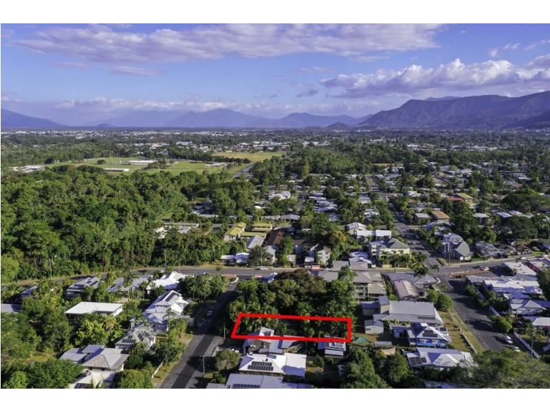 7 Friend Street, Edge Hill QLD 4870