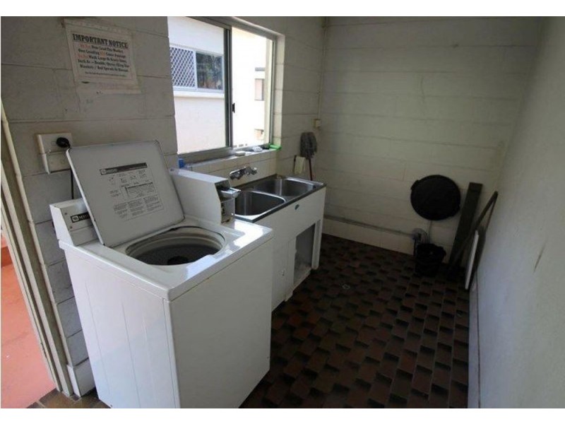 9/247 Sheridan Street, Cairns North QLD 4870