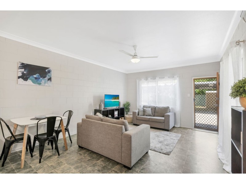 2/527-529 Varley Street, Yorkeys Knob QLD 4878