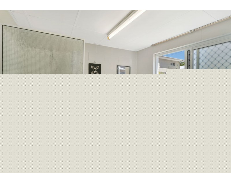 2/527-529 Varley Street, Yorkeys Knob QLD 4878