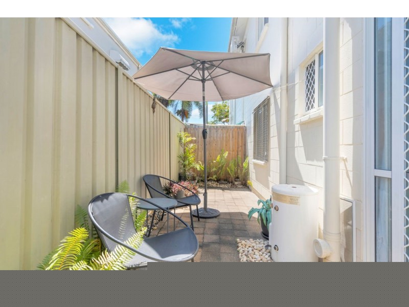 2/527-529 Varley Street, Yorkeys Knob QLD 4878