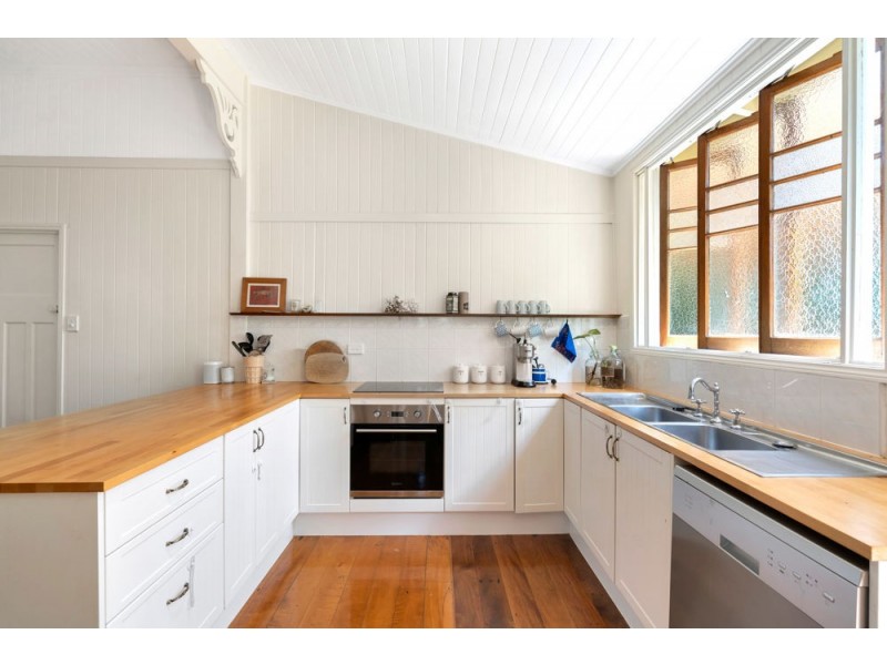 78 Reservoir Road, Manoora QLD 4870