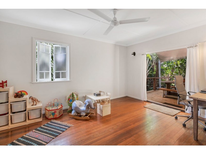 78 Reservoir Road, Manoora QLD 4870