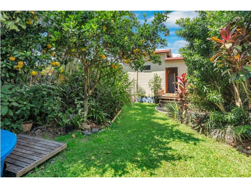 78 Reservoir Road, Manoora QLD 4870