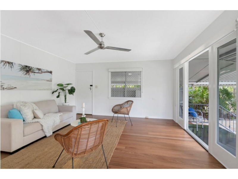 207 Greenslopes Street, Edge Hill QLD 4870