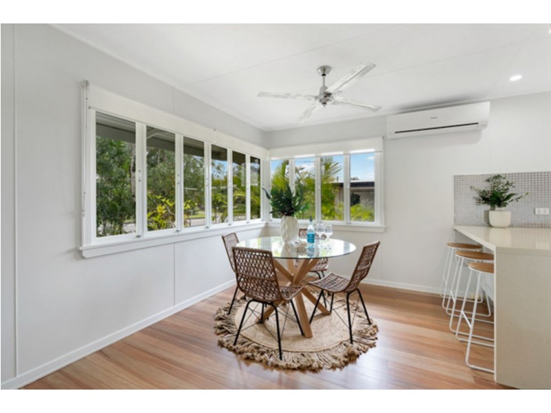 207 Greenslopes Street, Edge Hill QLD 4870