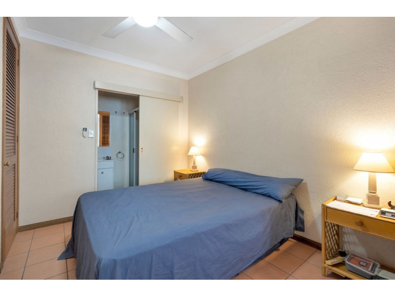 8/184 McLeod Street, Cairns North QLD 4870