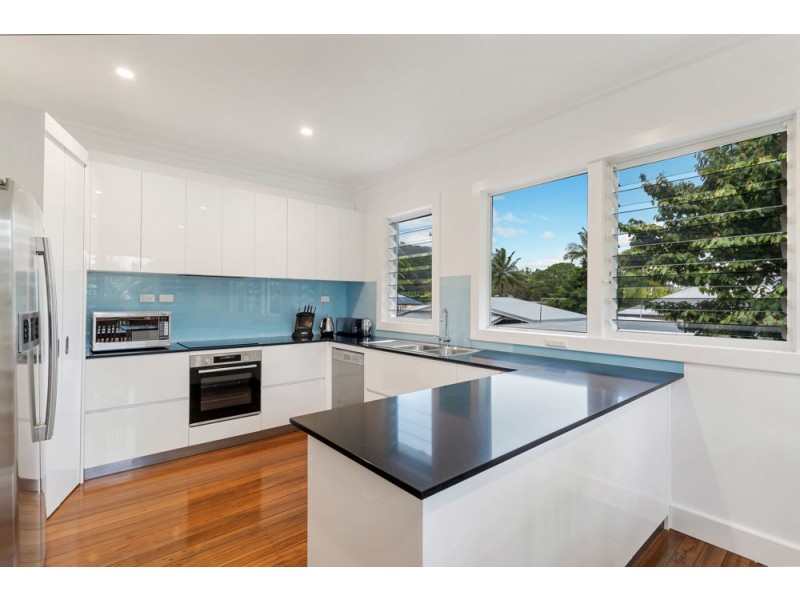 211 Woodward Street, Whitfield QLD 4870