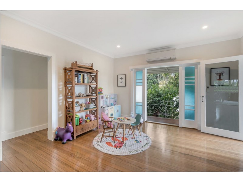 211 Woodward Street, Whitfield QLD 4870