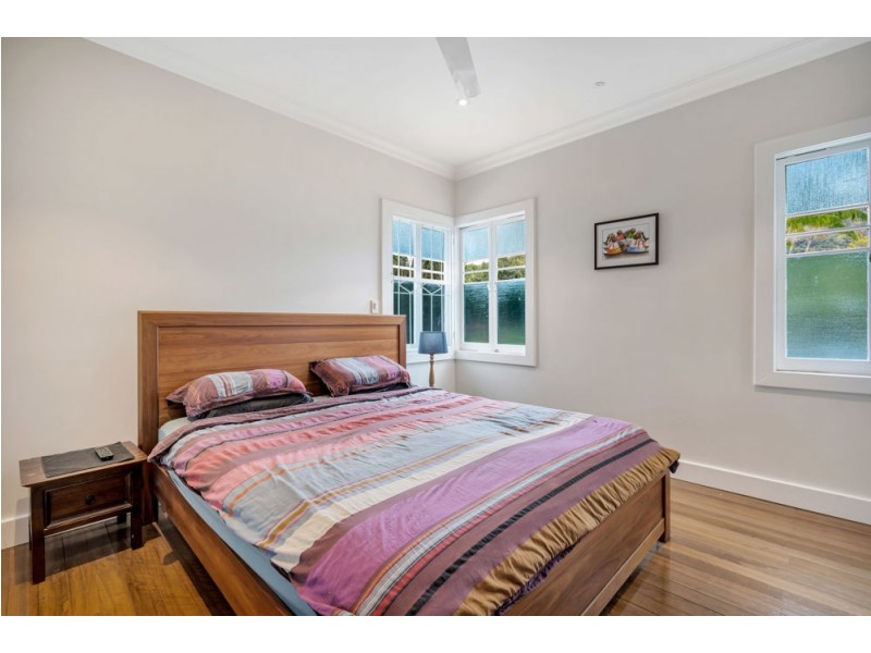 211 Woodward Street, Whitfield QLD 4870