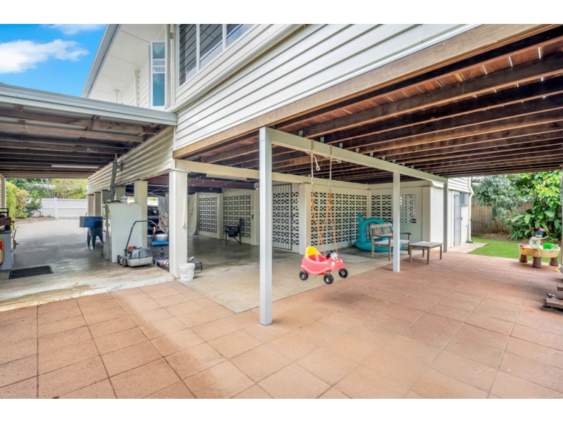 211 Woodward Street, Whitfield QLD 4870