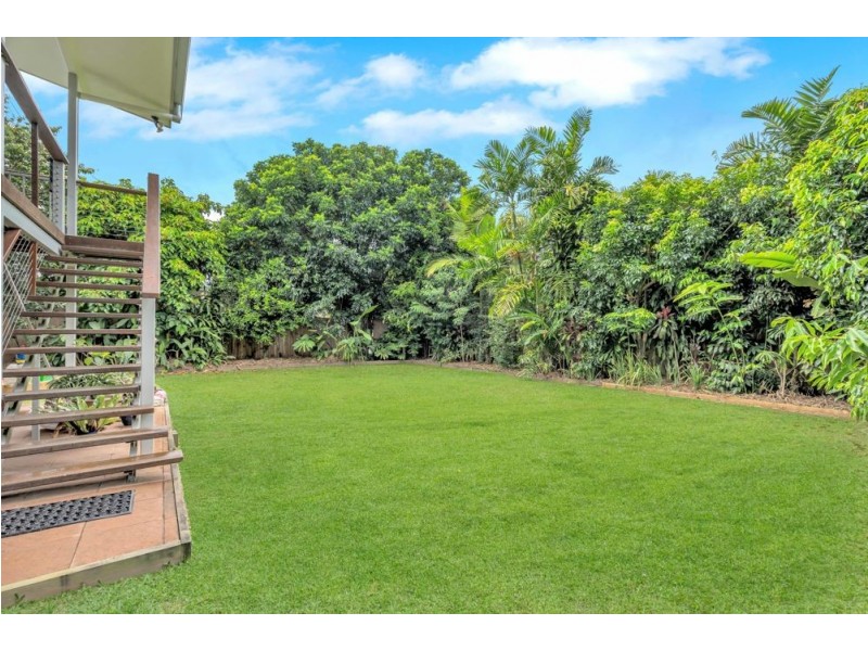 211 Woodward Street, Whitfield QLD 4870