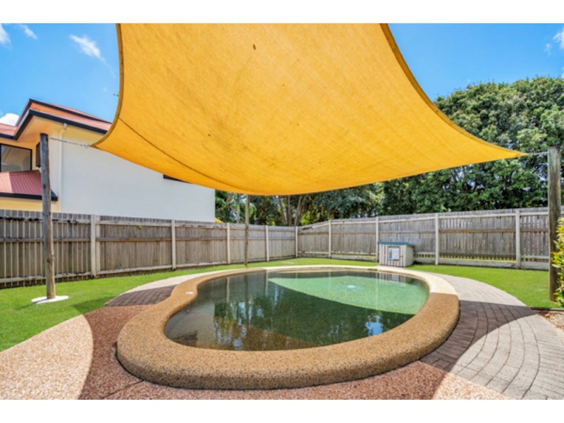 3/24-26 Old Smithfield Road, Freshwater QLD 4870